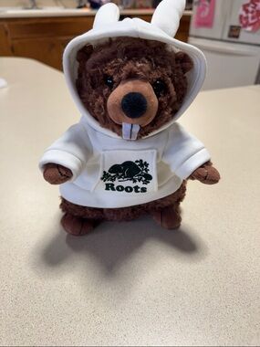 Roots Canada  Stuffed Beaver with White Hoodie